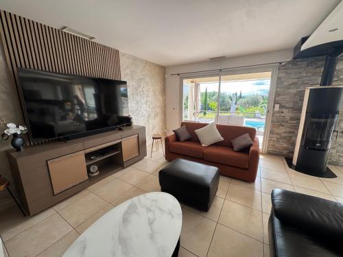 Villa élégance et sérénité (Villa elegance et serenite) in Gignac