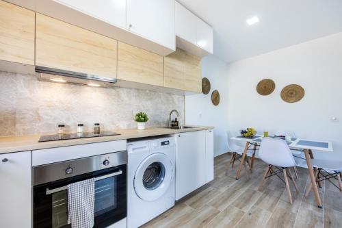 Casa Alvorada - Relax - T1 with balcony in Pedregais