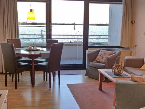 Appartement am Meer, Ostsee Insel Fehmarn, Ferienwohnung am Strand, Meerblick, Balkon, 2-4 Pers. in Burgtiefe auf Fehmarn , Deutschland