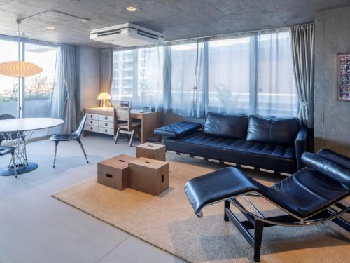 PREMIUM RESIDENCE ROOM