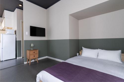 Deluxe Double Room image 10
