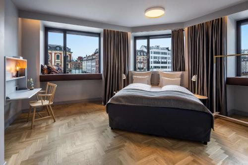 1 queen bed