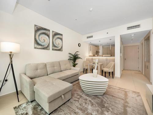 Palm Jumeirah Beachfront apartment with rooftop Infinity pool and Atlantis view, Dubaj (zdjęcie 10)