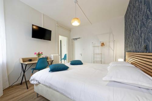 Hôtel le Terminus et son restaurant Côte à Côte - Chambres rénovées Hotel de charme Curgy
