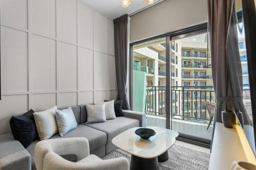 Sleek 1-Bedroom Getaway in Zada Tower, Dubaj