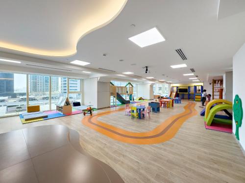 VayK - Comfortable Studio in JLT with Amazing Amenities - image 5