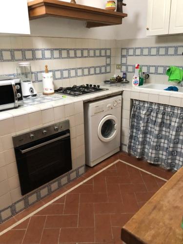 Kitchen, Il colle degli olivi in Poggio San Lorenzo