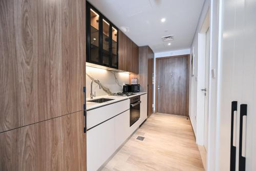 Brand New Modern Fully Furnished JVC Studio, Dubai (foto 4)