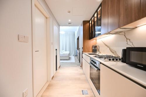 Brand New Modern Fully Furnished JVC Studio, Dubai (foto 8)