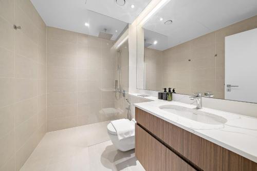 VayK - Modern 2BR with Stunning Sea View in Port de La Mer - image 5