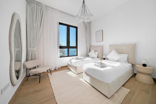 VayK - Modern 2BR with Stunning Sea View in Port de La Mer - image 8