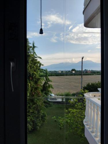 Large Garden Family Apartment in Kallithea (Paralia)