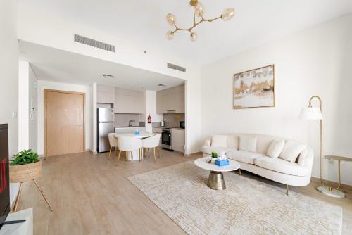 VayK - Stunning 1BR with Breathtaking Views - image 6