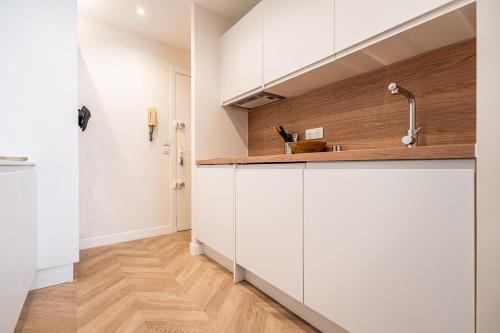 L'Escale Niçoise (L'Escale Nicoise) near มง โบรอน