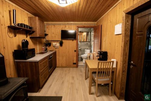 Konyha, Atpūtas māja "Rūdupji" (Atputas maja "Rudupji") in Gulbene