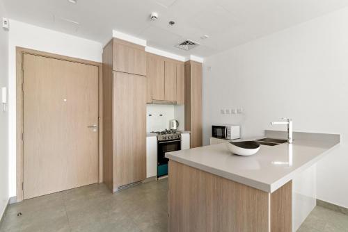 VayK - Ocean View 1BR in the Heart of Dubai Marina - image 8