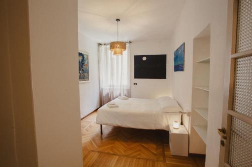 Magic Place Bergamo - Buk Apartment with garden view - Città Alta, Bergamo (photo 9)