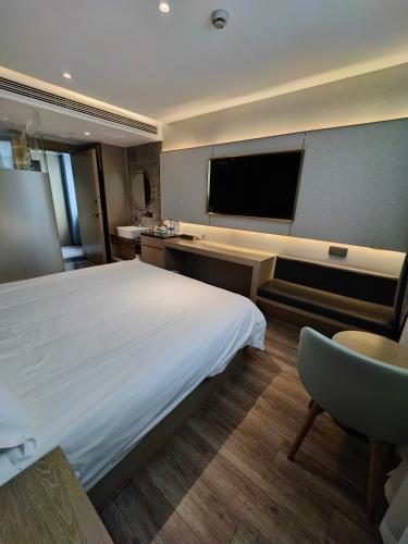 Superior Double Room image 1