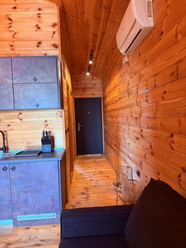 One-Bedroom House image 8