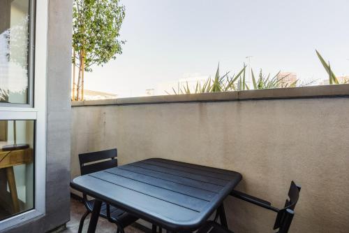 Blueground Brentwood pool AC nr Getty LAX-1294, Los Angeles (fotografie 5)