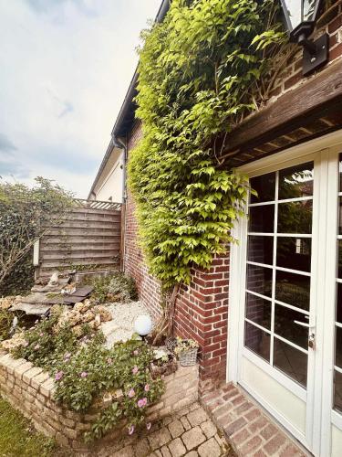 Gîte Cosy Green avec Jardin, espace vintage et jeux de société (Gite Cosy Green avec Jardin, espace vintage et jeux de societe) in Chevincourt
