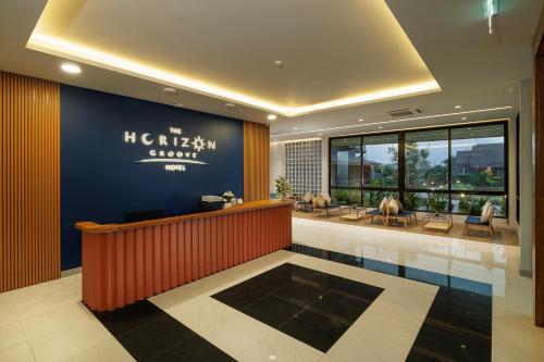 Lobby, The Horizon Groove Hotel in Phlai Chumphon