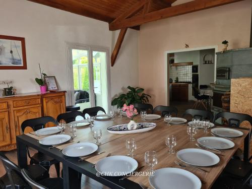 Létesítmények, La Casa - Gîte familal - 15min from Puy duFou (La Casa - Gite familal - 15min from Puy duFou) in Saint Laurent Sur Sevre