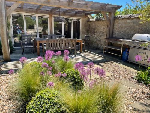 Claydon Courtyard