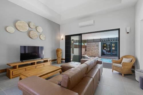 Spacious Villa, Pool, BBQ, 15 mins walk to beach, Pereybere (fotografie 2)