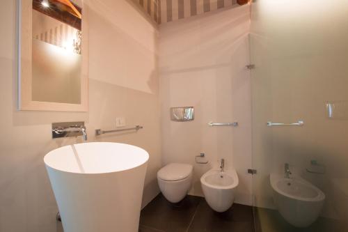 VILLA CAPOZZA 18&2, Emma Villas, Casarano (Foto 10)