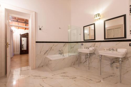 VILLA CAPOZZA 18&2, Emma Villas, Casarano (Foto 5)