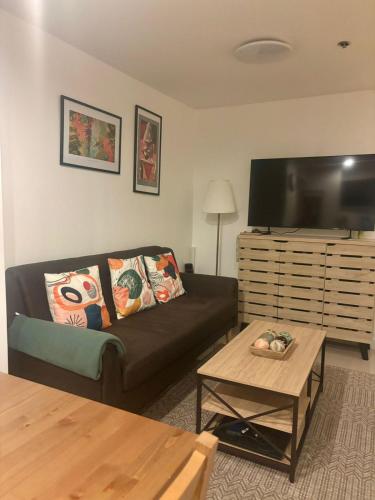 Victoria Towers D - 2 Bedroom Mejia Flat, Манила