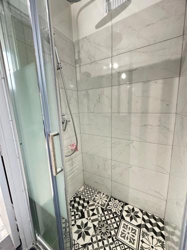 Cozy, bright apartment - Disney - private parking in Росні-су-Буа