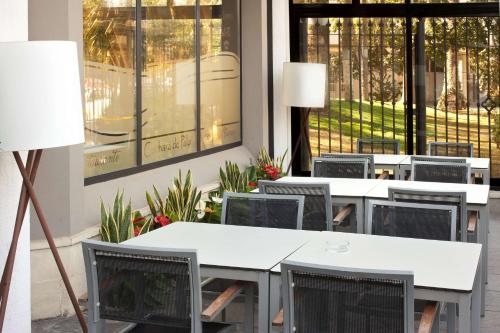 NH Avenida Jerez - image 2