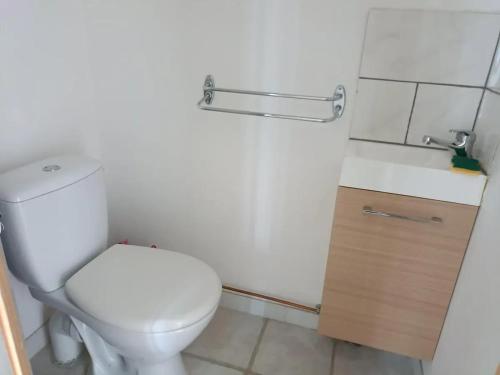 Bathroom, Appartement chaleureux a Saint-Martin-de-Valamas 53 m² avec terrasse in Saint-Julien-Boutières