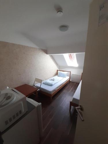 2-Rent Group Hostel Rooms&Apartments EVE168