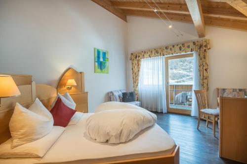Superior Double Room with Balcony