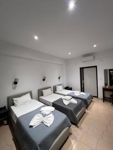 MARK HOTEL - image 9