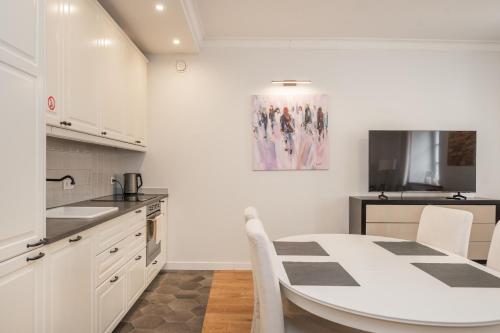 Three-Bedroom Apartment image 1