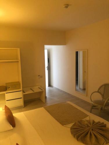 Ouril Hotel Julia – Santa Maria, KY