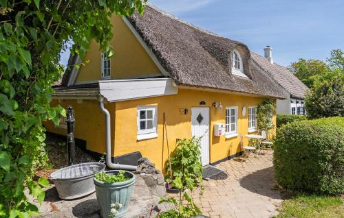  Charming Home In Samsø With 1 Bedroom in Brundby