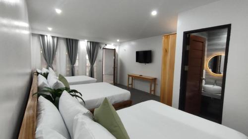 Ola De Baler Hotel-Resto