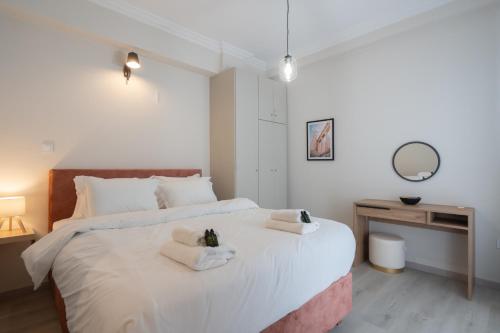 1BR Apt with Backyard in Plaka 10 From Acropolis - image 13
