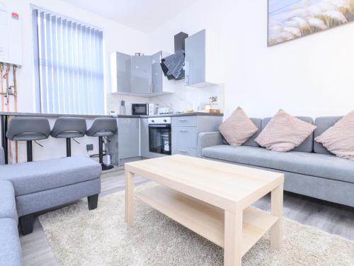 Large Homely Retreat in Leeds Pass the Keys, Лидс (фото 9)