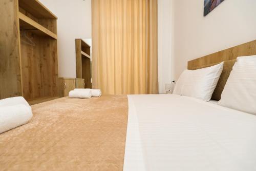 Santorini Residence Drymades Dhermi - image 4