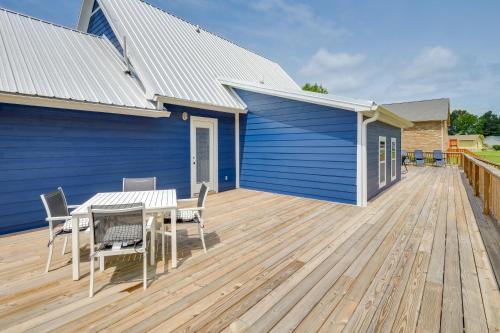 Group Getaway Lakefront Retreat in Fayetteville! in Fayetteville (TN)