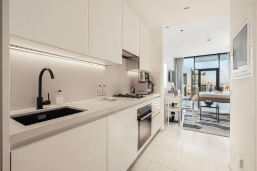 Elegant Cozy Studio Canal View, Dubaj (zdjęcie 4)