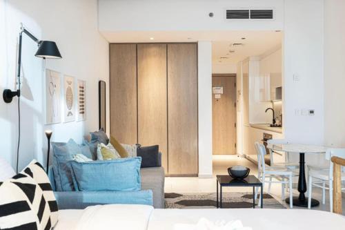 Elegant Cozy Studio Canal View, Dubaj (zdjęcie 8)