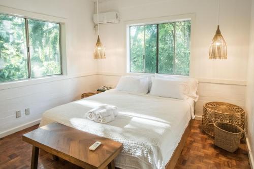 CAHAYA Nest Self-Service Home in Rainforest with Kitchen - AC, Monkeys, Bats!, Dinalupihan