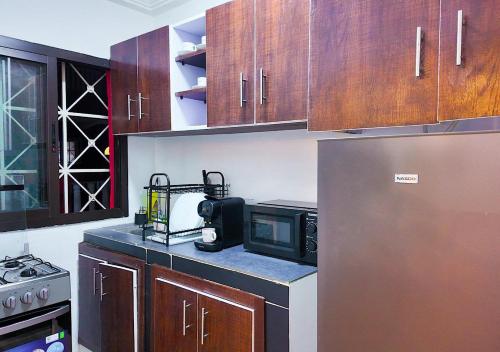One-Bedroom Apartment image 10